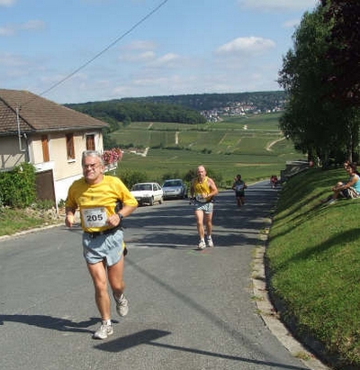 Daniel BURNIER suivi de Rémy SALMON sur le 15 km